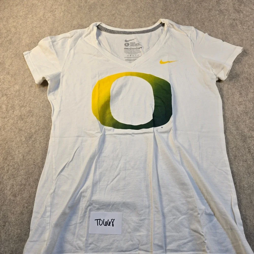 Nike Oregon Ducks Womens‎ Slim Fit V-Neck T-Shirt White Large NCAA College Logo